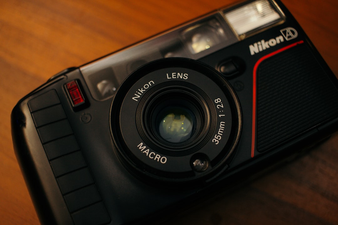 The Ultimate Guide to Choosing the Right Lens for Every Shot